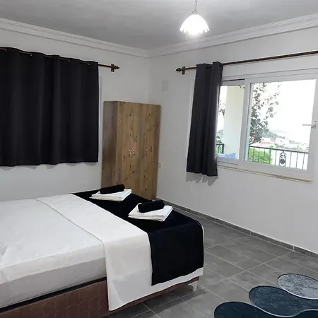Yalim Apartament
